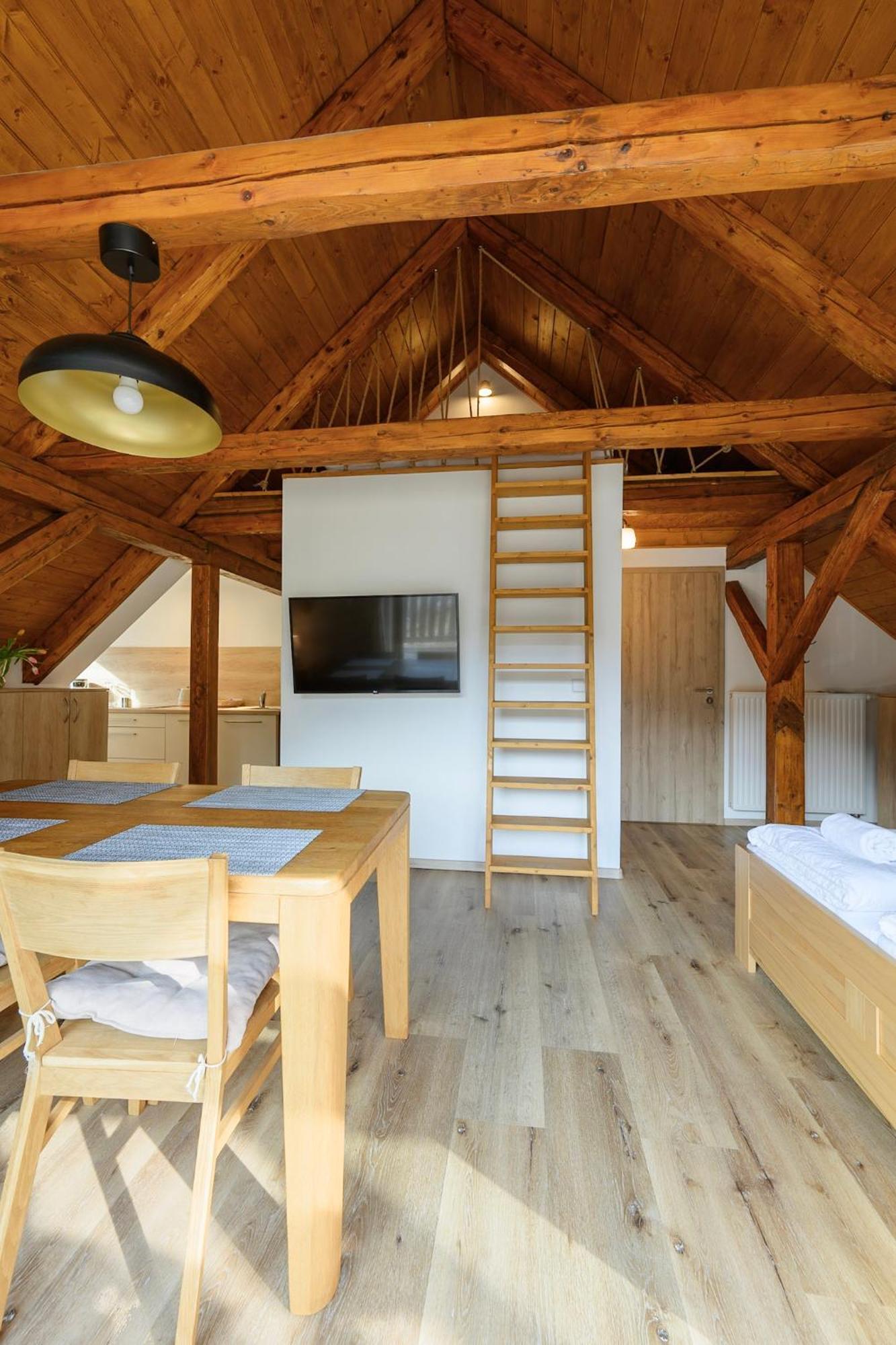 Apartmany Mezivodi Kycera Extérieur photo